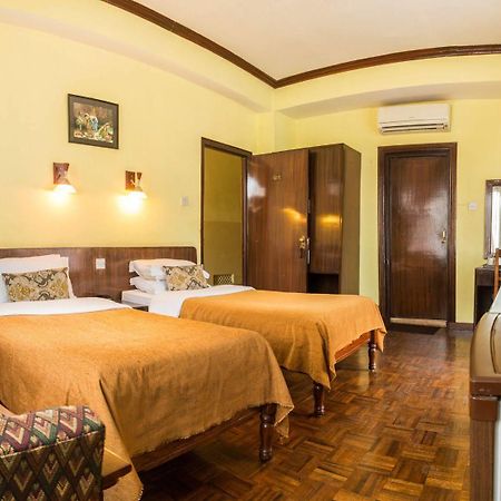 Hotel Excelsior Katmandou Extérieur photo
