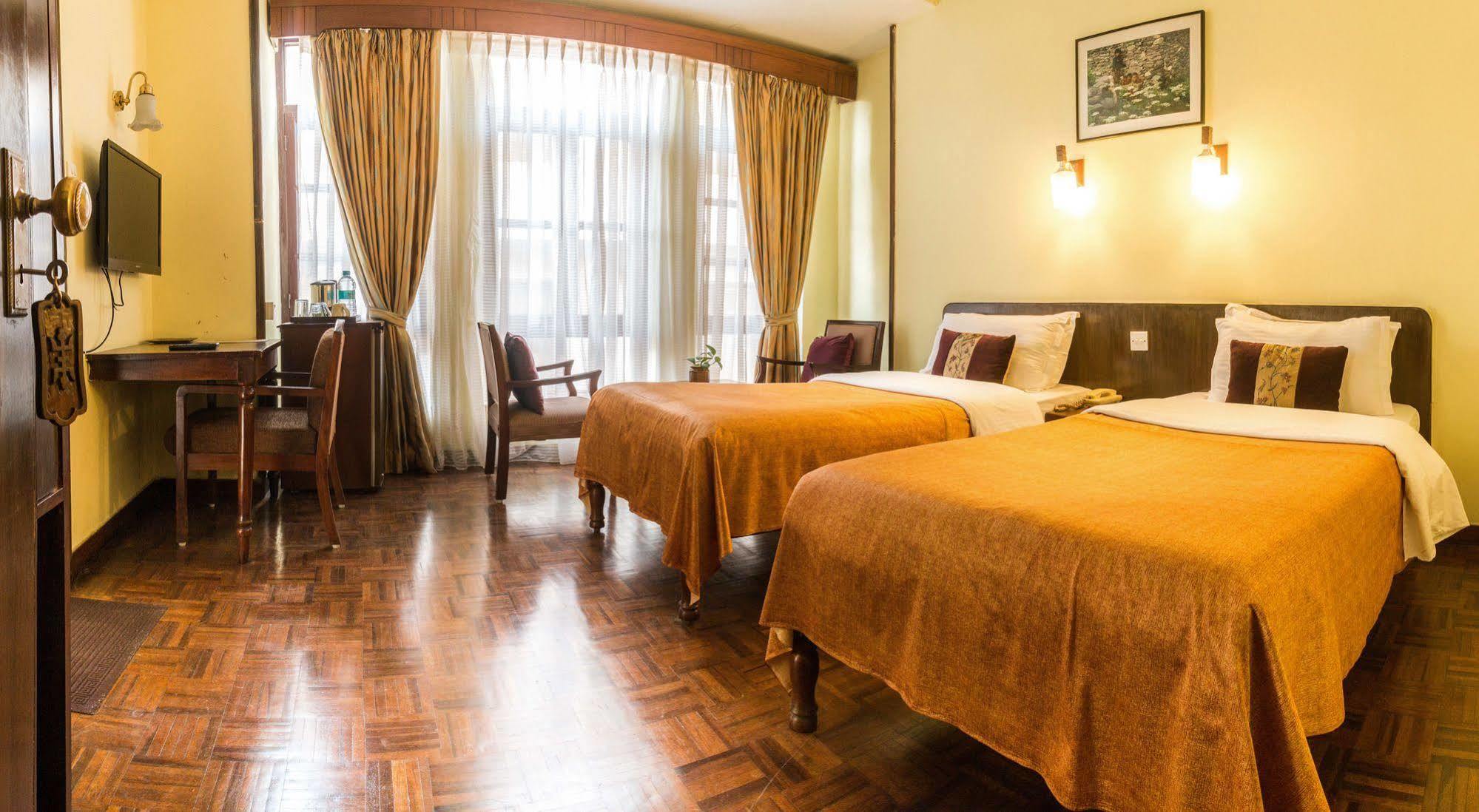 Hotel Excelsior Katmandou Extérieur photo