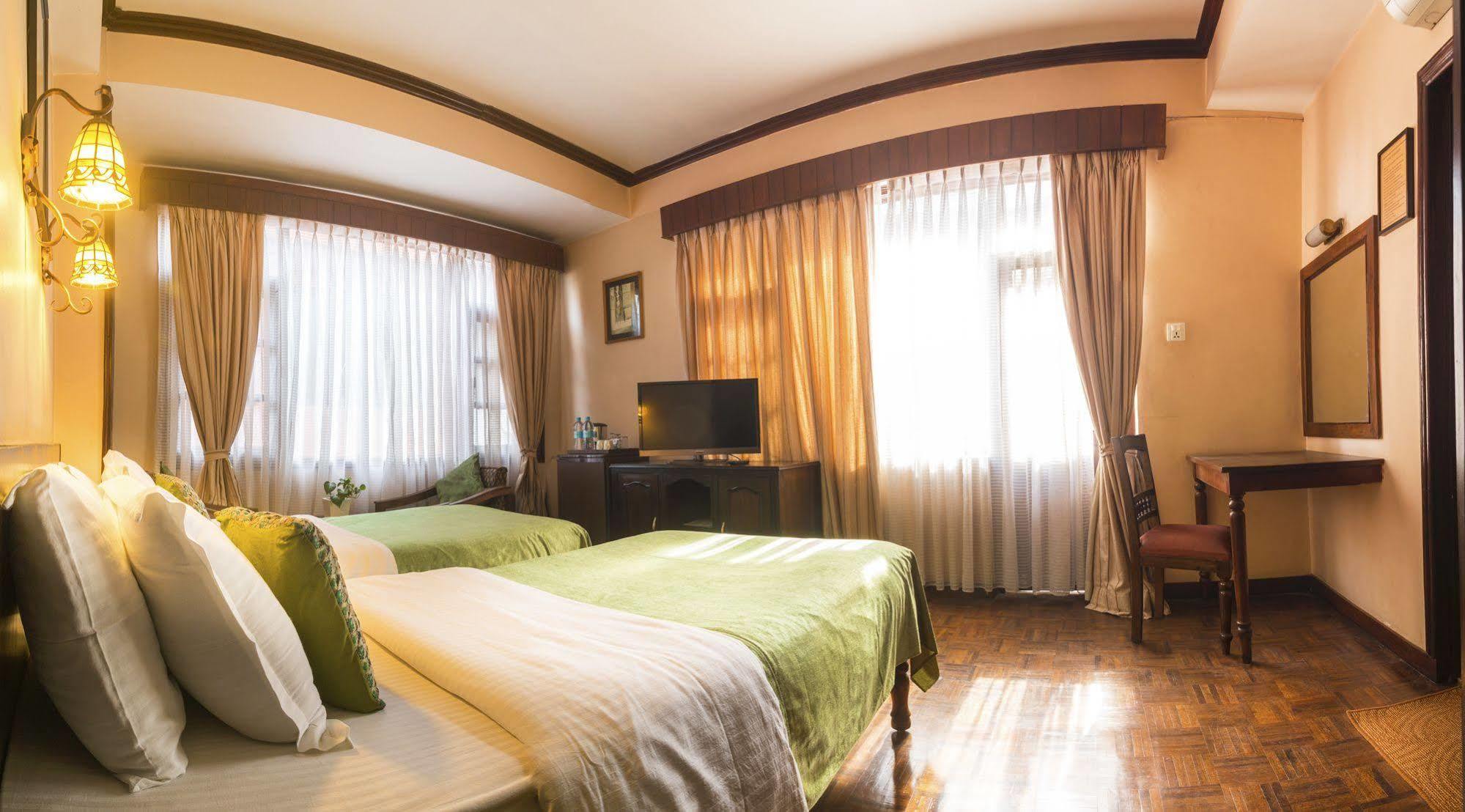 Hotel Excelsior Katmandou Extérieur photo